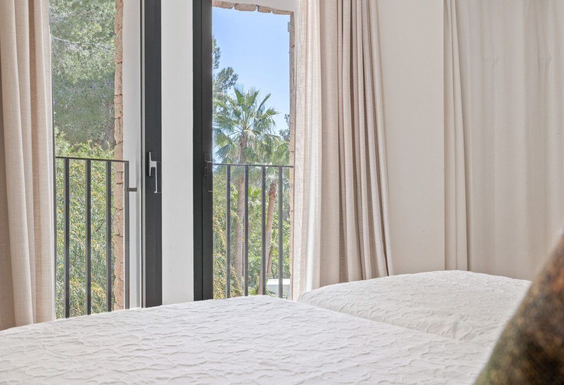 Hermosa villa en un entorno muy prestigioso a poca distancia de Cala Jondal  - 31