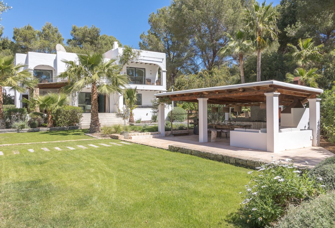 Hermosa villa en un entorno muy prestigioso a poca distancia de Cala Jondal  - 15