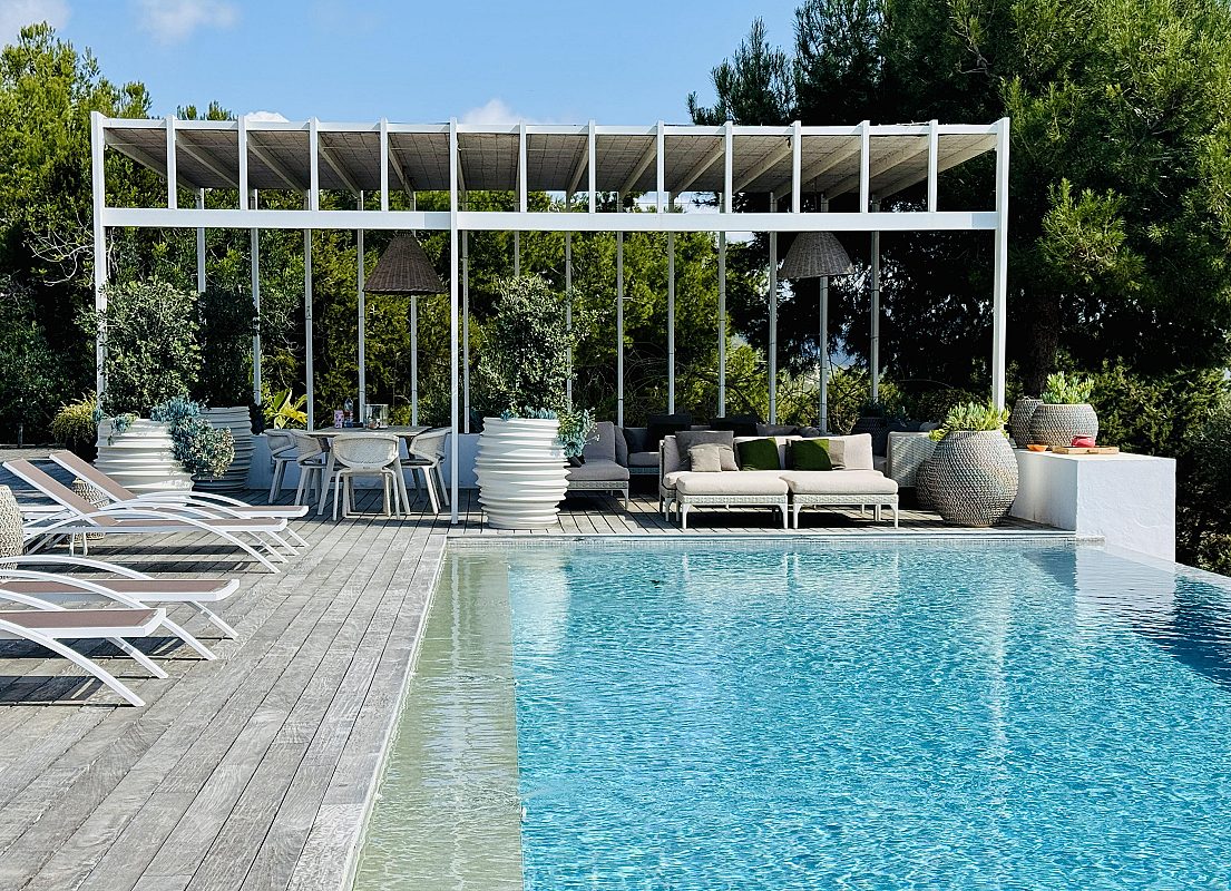 Moderne Design-Villa in den Hügel von Es Cubells  - 6