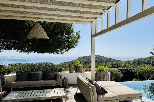 Modern design villa on the heights of Es Cubelles  - 3