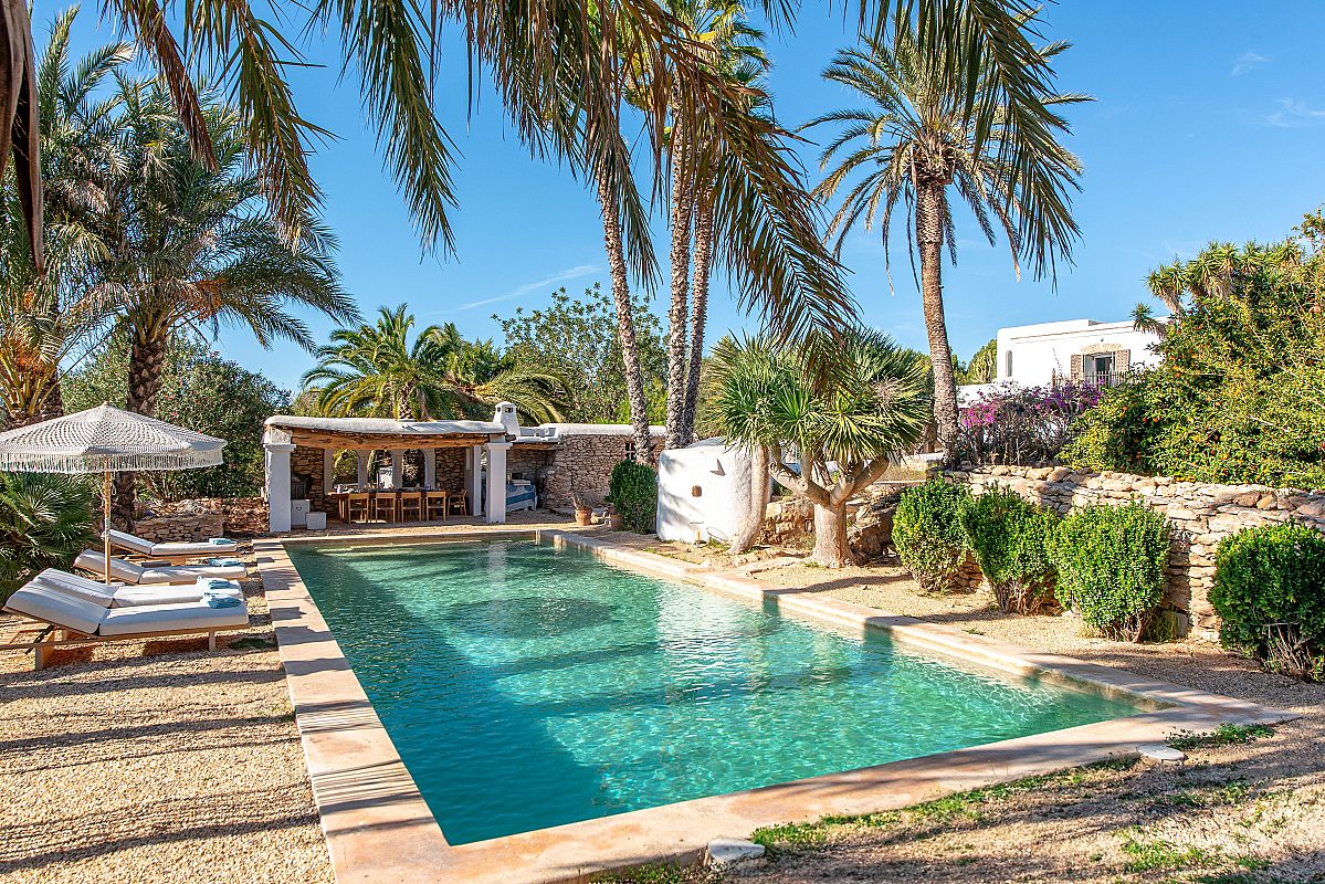 Ein bezauberndes, authentisches Landhaus, das zwischen Santa Gertrudis und Ibiza auf dem Land liegt - 9