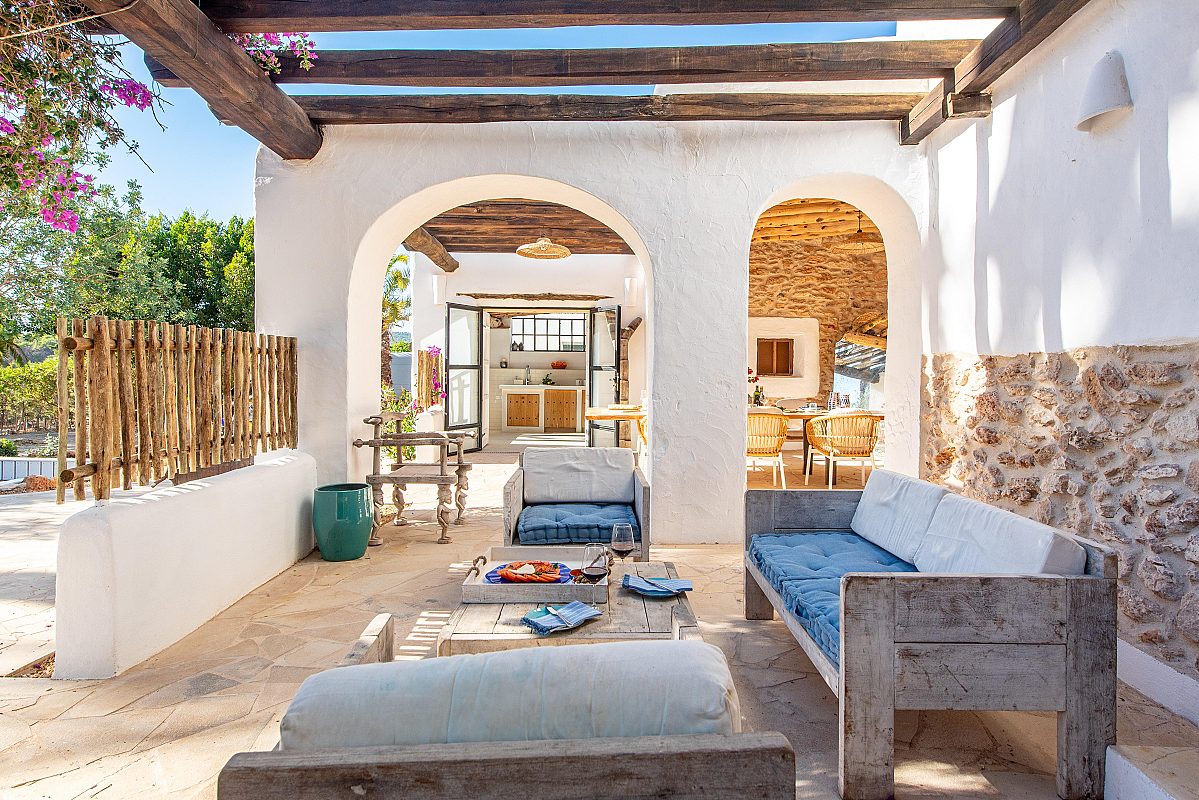 Ein bezauberndes, authentisches Landhaus, das zwischen Santa Gertrudis und Ibiza auf dem Land liegt - 25