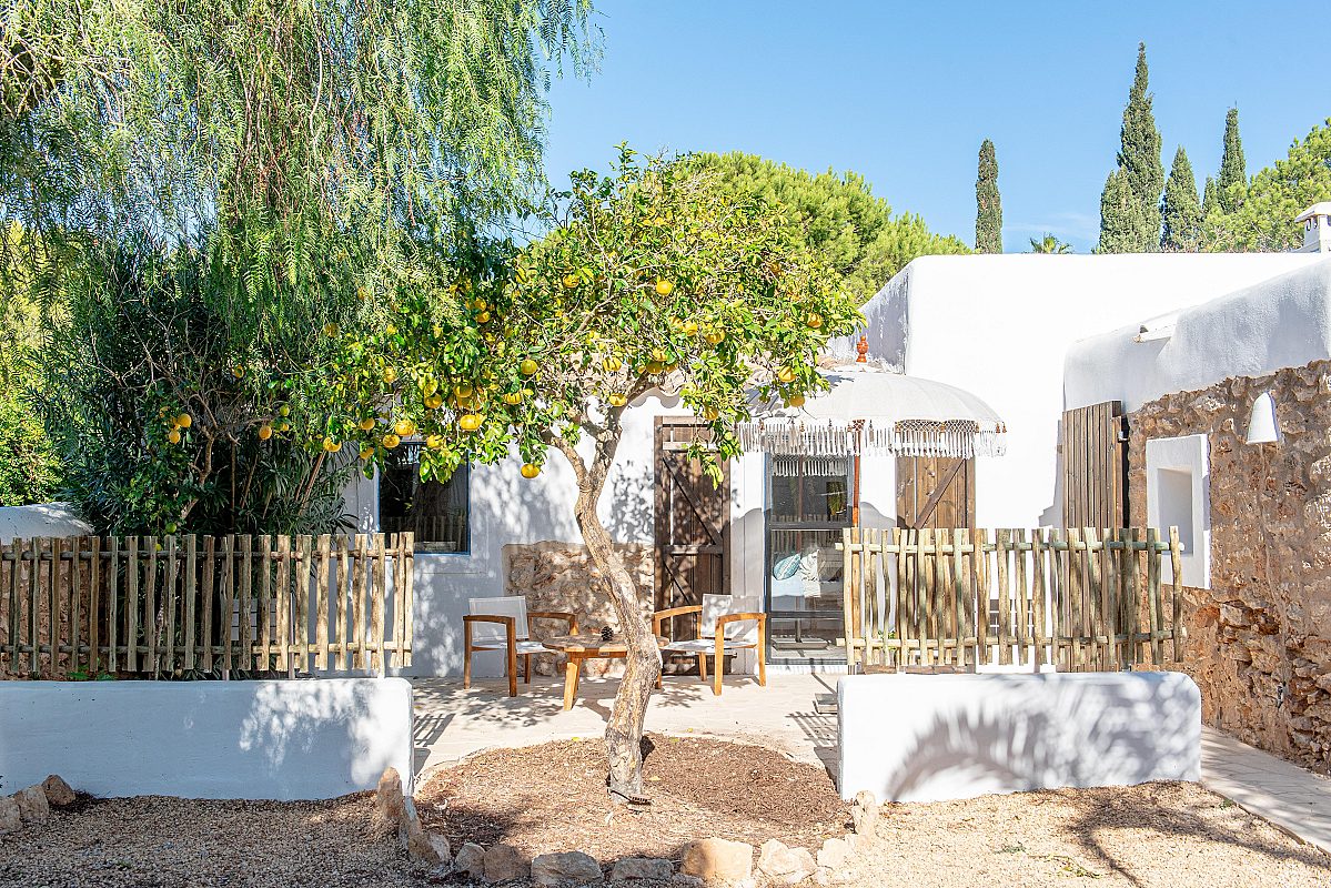 Ein bezauberndes, authentisches Landhaus, das zwischen Santa Gertrudis und Ibiza auf dem Land liegt - 62