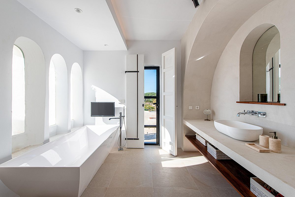 Ein bezauberndes, authentisches Landhaus, das zwischen Santa Gertrudis und Ibiza auf dem Land liegt - 49