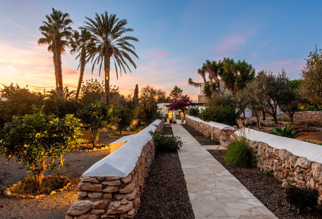 Enchanting finca nestled in the countryside between Santa Gertrudis and Ibiza - 70
