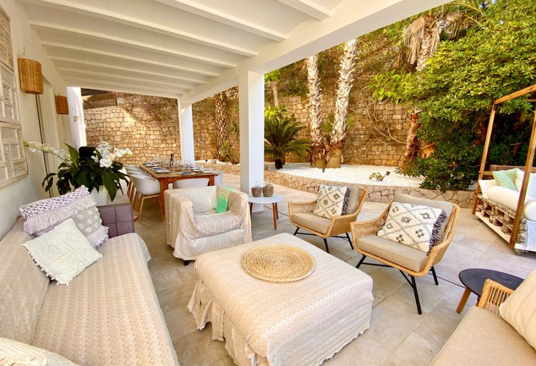 Elegant Mediterranean Villa recently refurbished  - 24