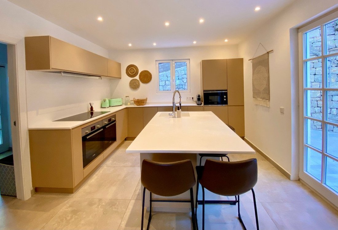Elegant Mediterranean Villa recently refurbished  - 35