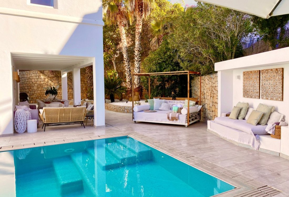 Elegant Mediterranean Villa recently refurbished  - 9