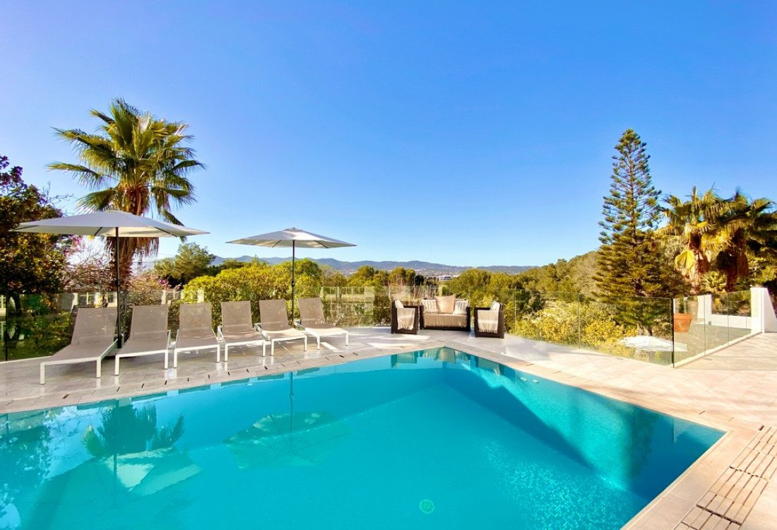 Elegant Mediterranean Villa recently refurbished  - 7