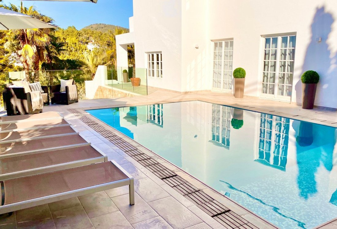 Elegant Mediterranean Villa recently refurbished  - 12