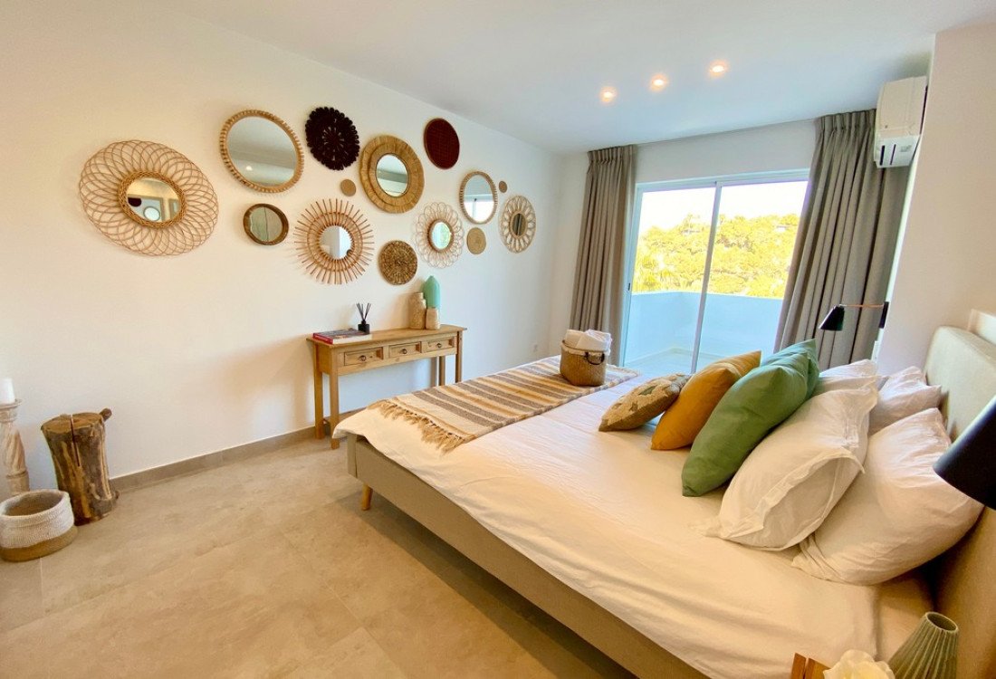 Elegant Mediterranean Villa recently refurbished  - 36