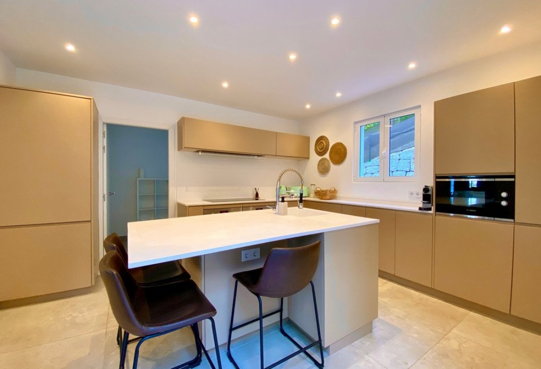 Elegant Mediterranean Villa recently refurbished  - 34