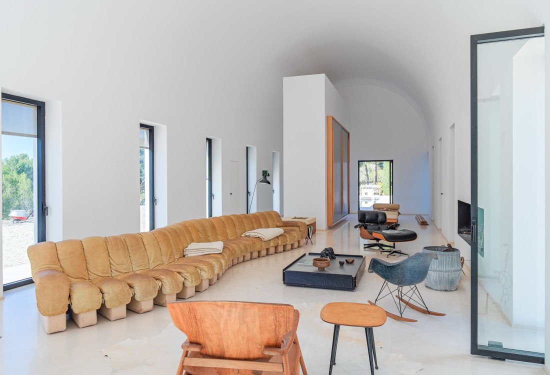 Exclusive modern villa designed by a famous architet, nested in its own natural park. - 7