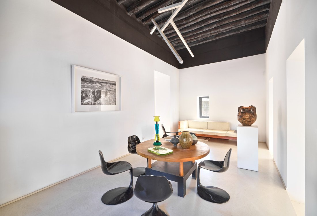 Exclusive modern villa designed by a famous architet, nested in its own natural park. - 13
