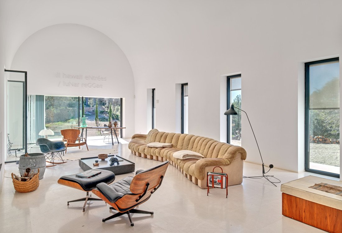 Exclusive modern villa designed by a famous architet, nested in its own natural park. - 6