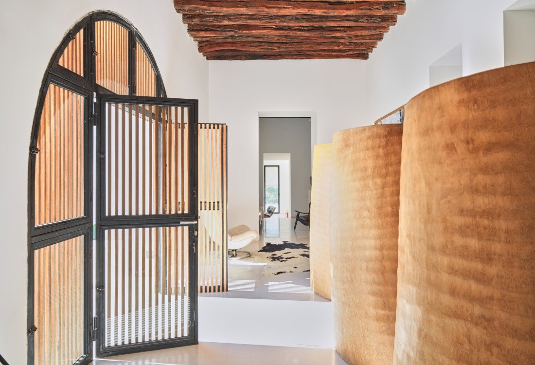 Exclusive modern villa designed by a famous architet, nested in its own natural park. - 5