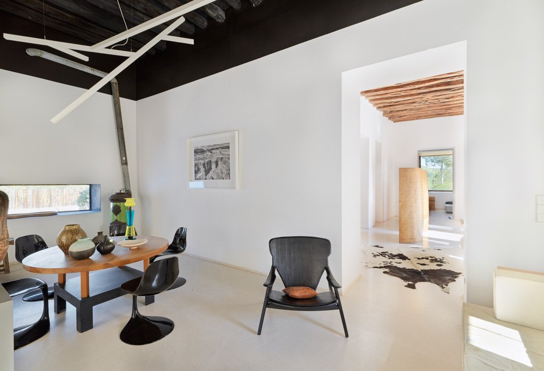 Exclusive modern villa designed by a famous architet, nested in its own natural park. - 14