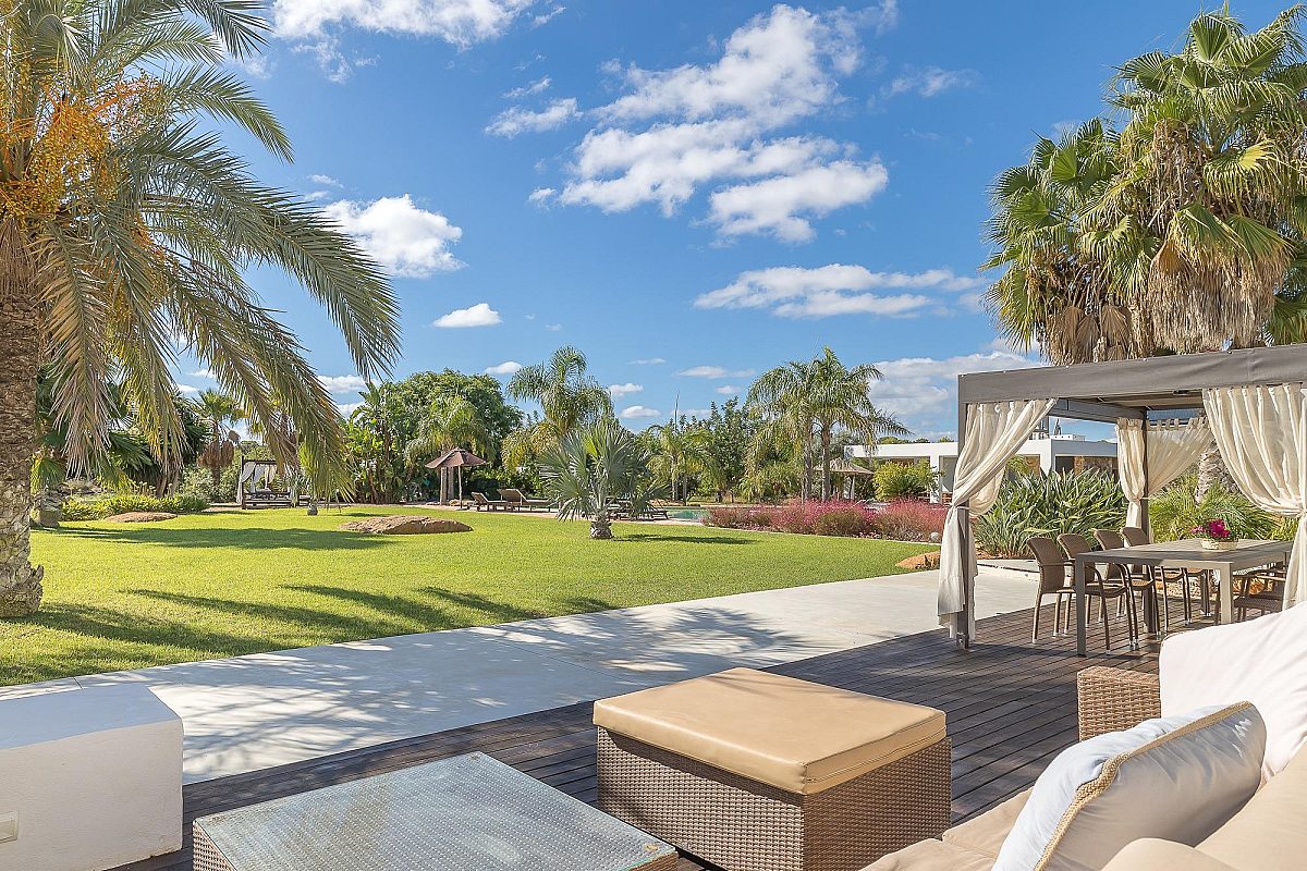 Traditional country Finca in a very convenient location a short distance from Santa Eulalia  - 15