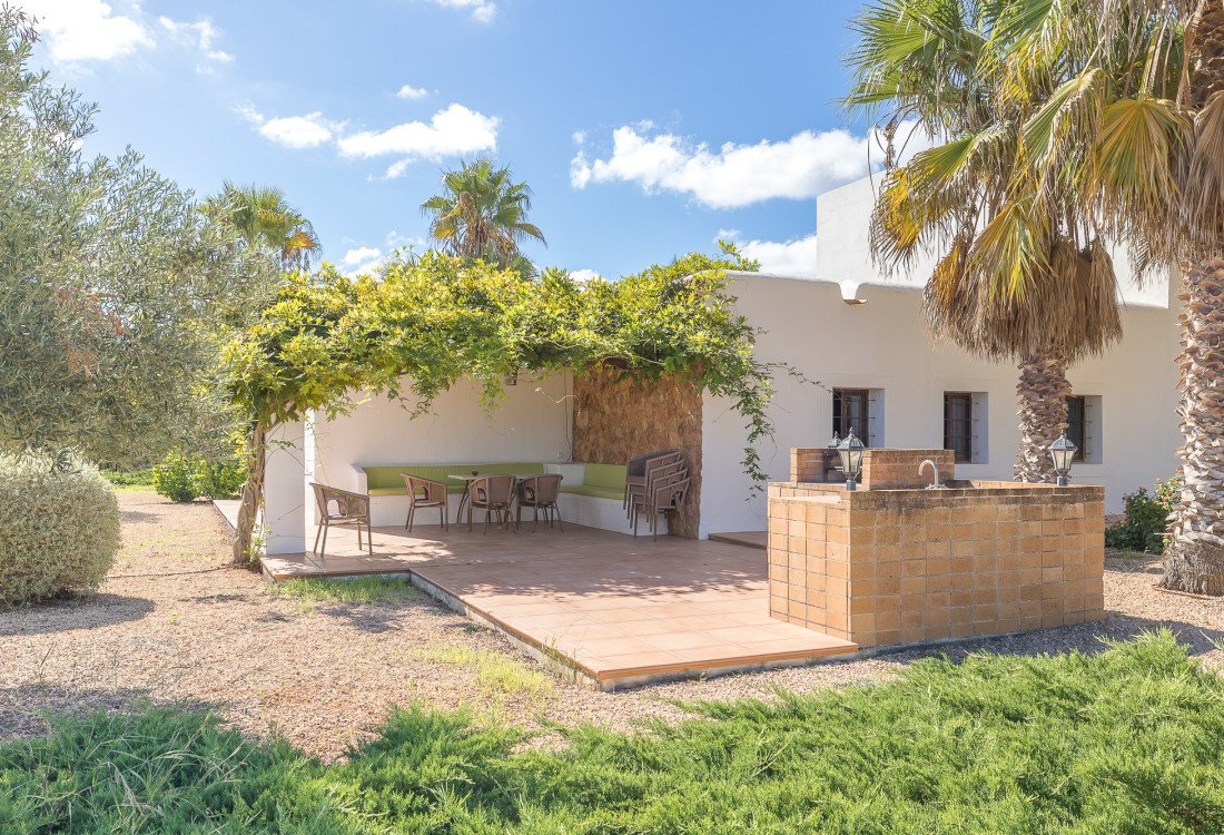 Traditionelle Finca auf dem Lande in sehr guten Lage, nicht weit von Santa Eulalia entfernt  - 18