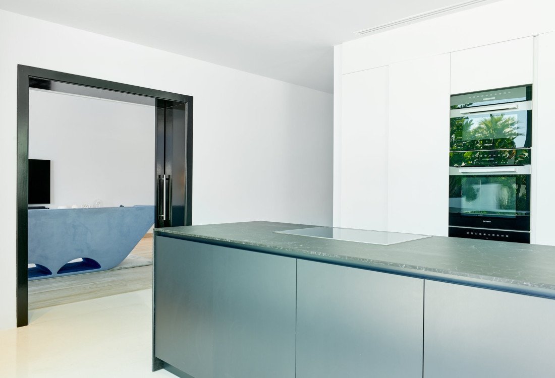 Purer Luxus in erster Meereslinie mit Panoramablick auf das Meer, in einer sehr begehrten Lage - 24