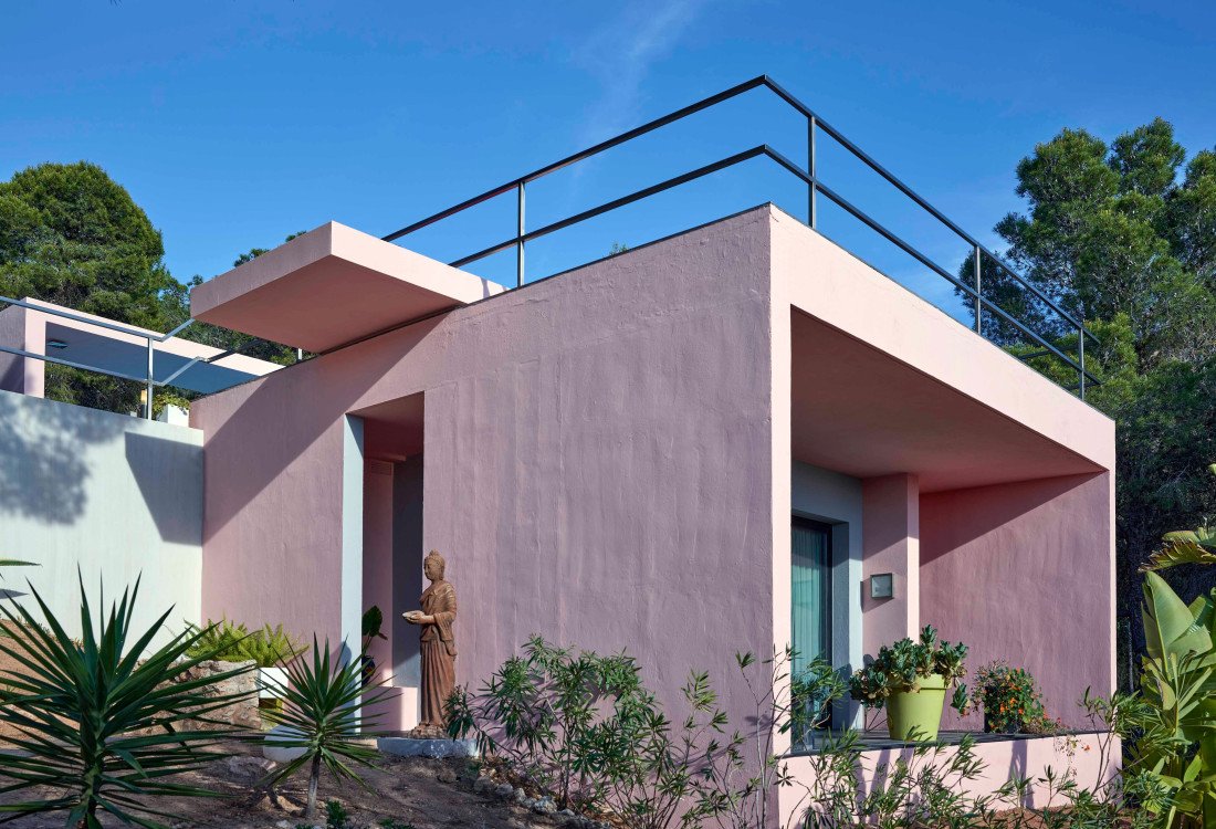 Moderna villa con impresionantes vistas en una zona tranquila y muy privada, enclavada entre Cala Tarida y Cala D'hort - 26
