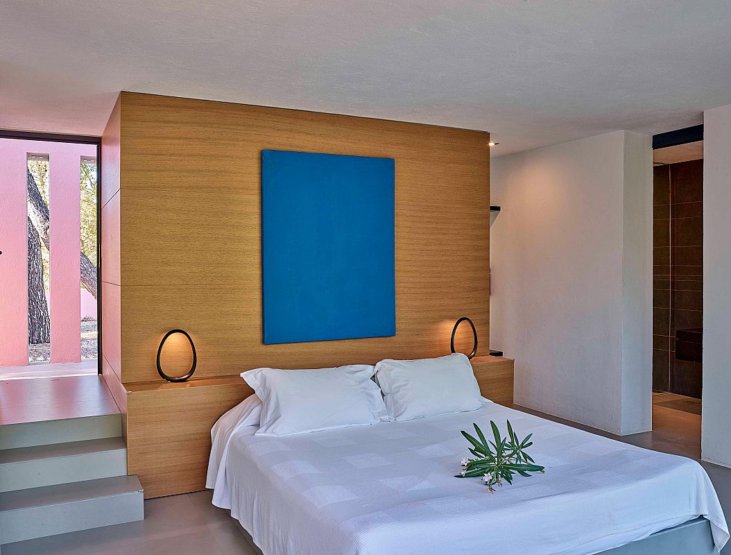 Moderna villa con impresionantes vistas en una zona tranquila y muy privada, enclavada entre Cala Tarida y Cala D'hort - 17