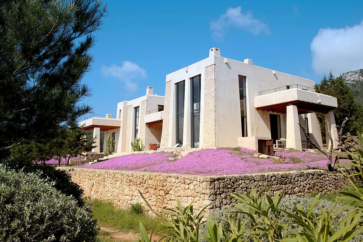Villa única a pie del pueblo de Es Cubells - 23