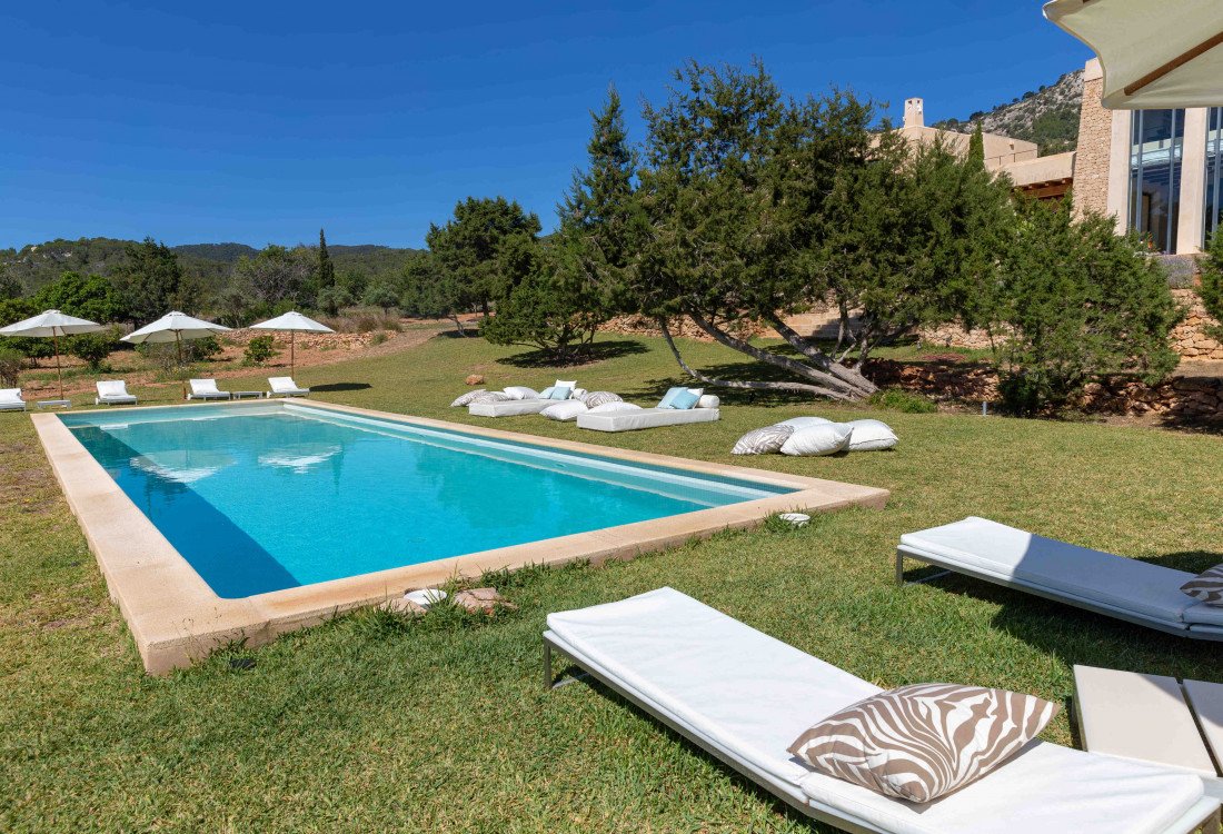 Unique villa within walking distance of Es Cubells - 18