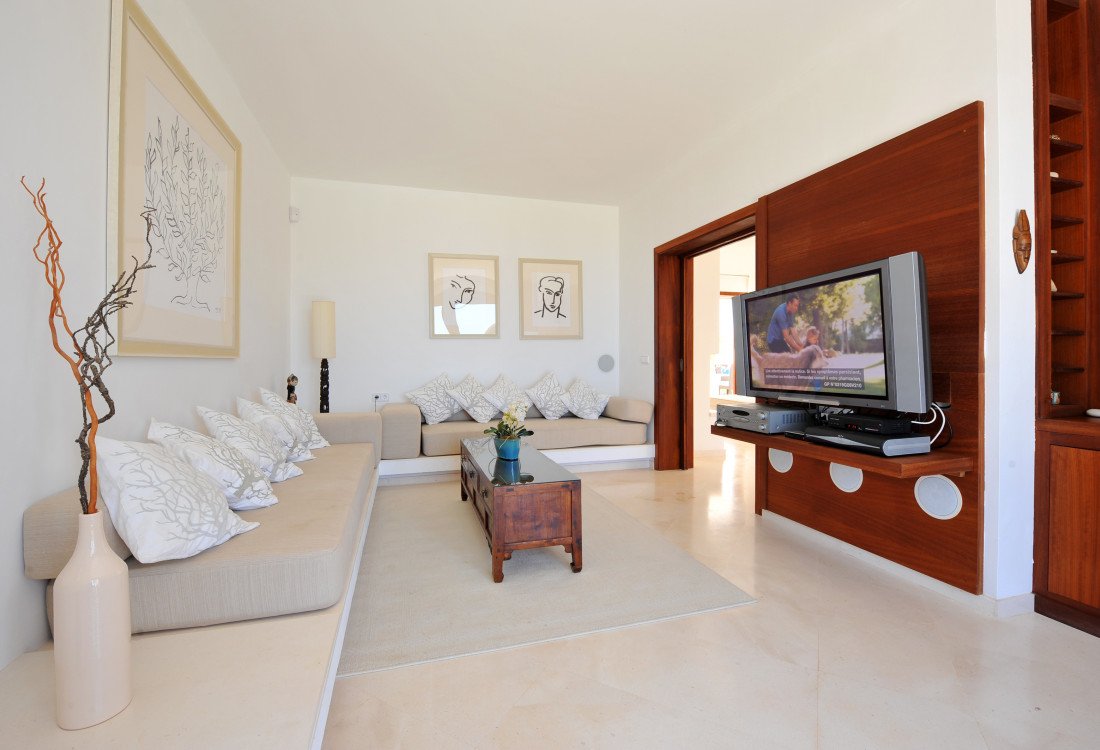 Propiedad única de alto diseño con preciosas vistas al mar - 7