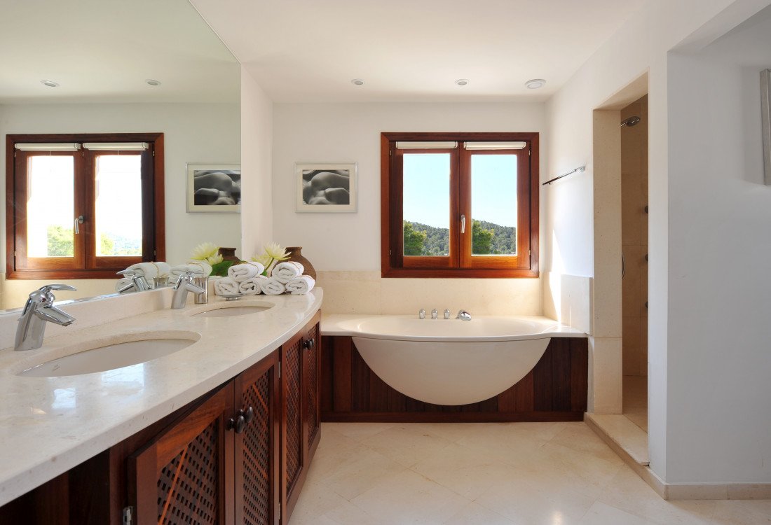 Propiedad única de alto diseño con preciosas vistas al mar - 14