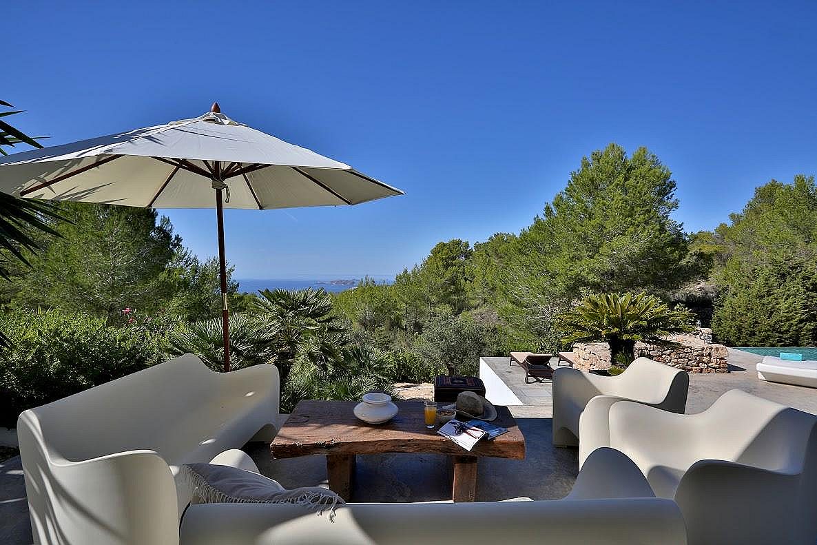 Contemporary villa with amazing sea views - 2