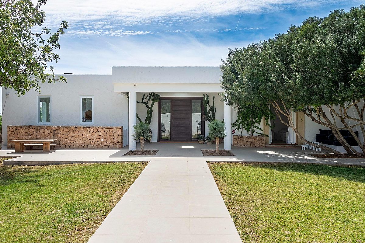 Preciosa villa familiar en una zona muy solicitada, con amplios espacios exteriores y vistas al mar  - 48