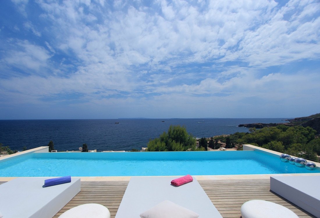 Stylish modern villa with outstanding sea views - 13