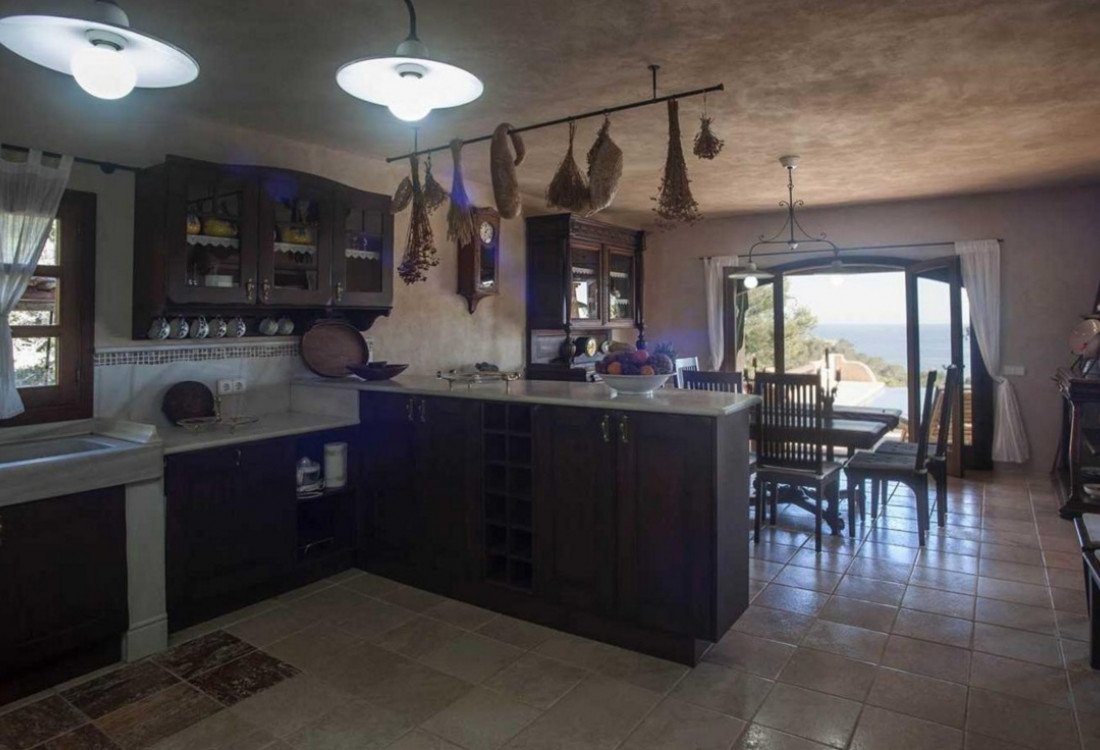 Einzigartiges Anwesen umgeben von Stille mit einem atemberaubenden Panoramablick auf das Meer - 10