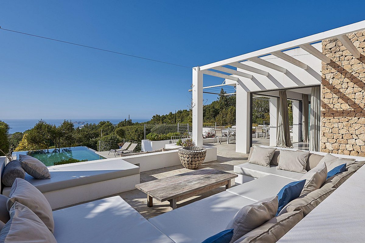 Villa familiar elegante y moderna en el monte con vista panorámica - 11