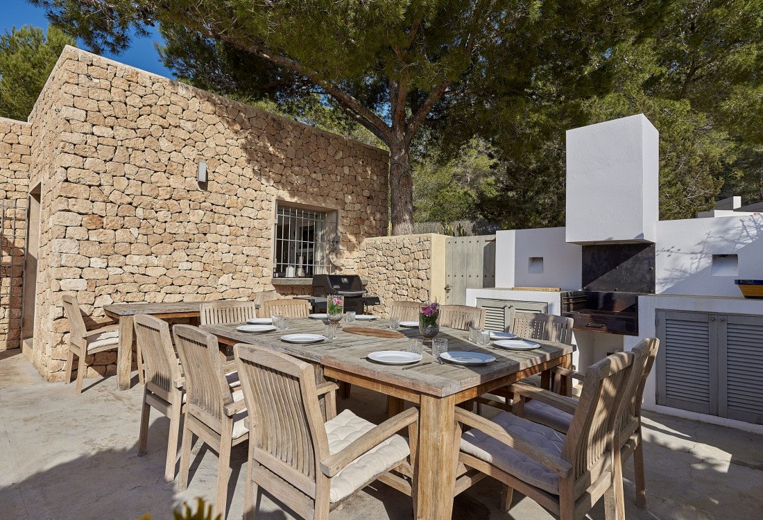 Villa familiar elegante y moderna en el monte con vista panorámica - 13