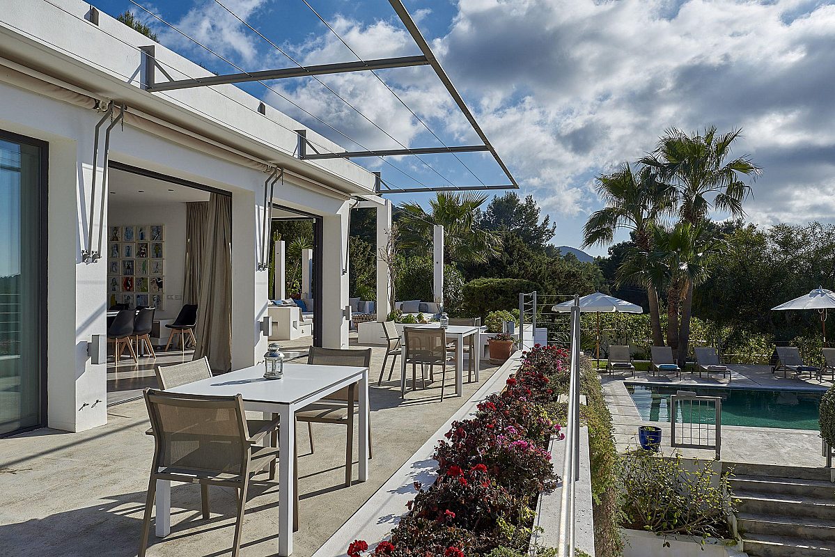 Villa familiar elegante y moderna en el monte con vista panorámica - 15