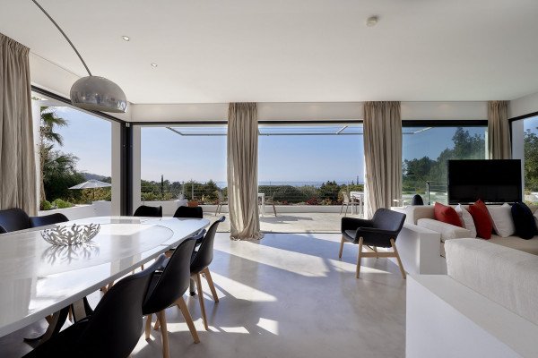 Villa familiar elegante y moderna en el monte con vista panorámica - 3