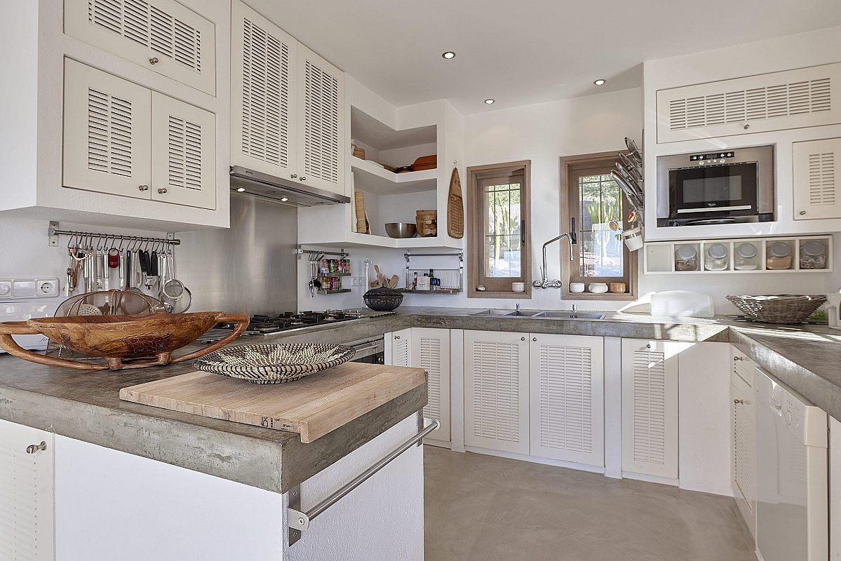 Villa familiar elegante y moderna en el monte con vista panorámica - 20