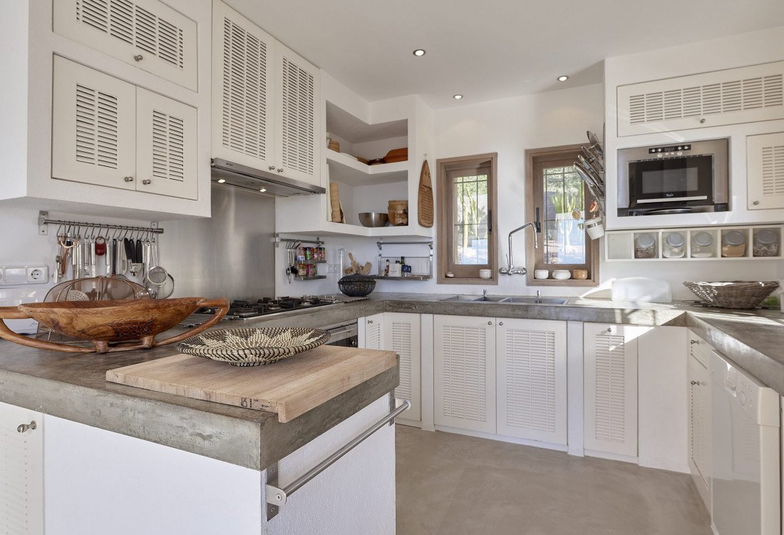 Villa familiar elegante y moderna en el monte con vista panorámica - 20