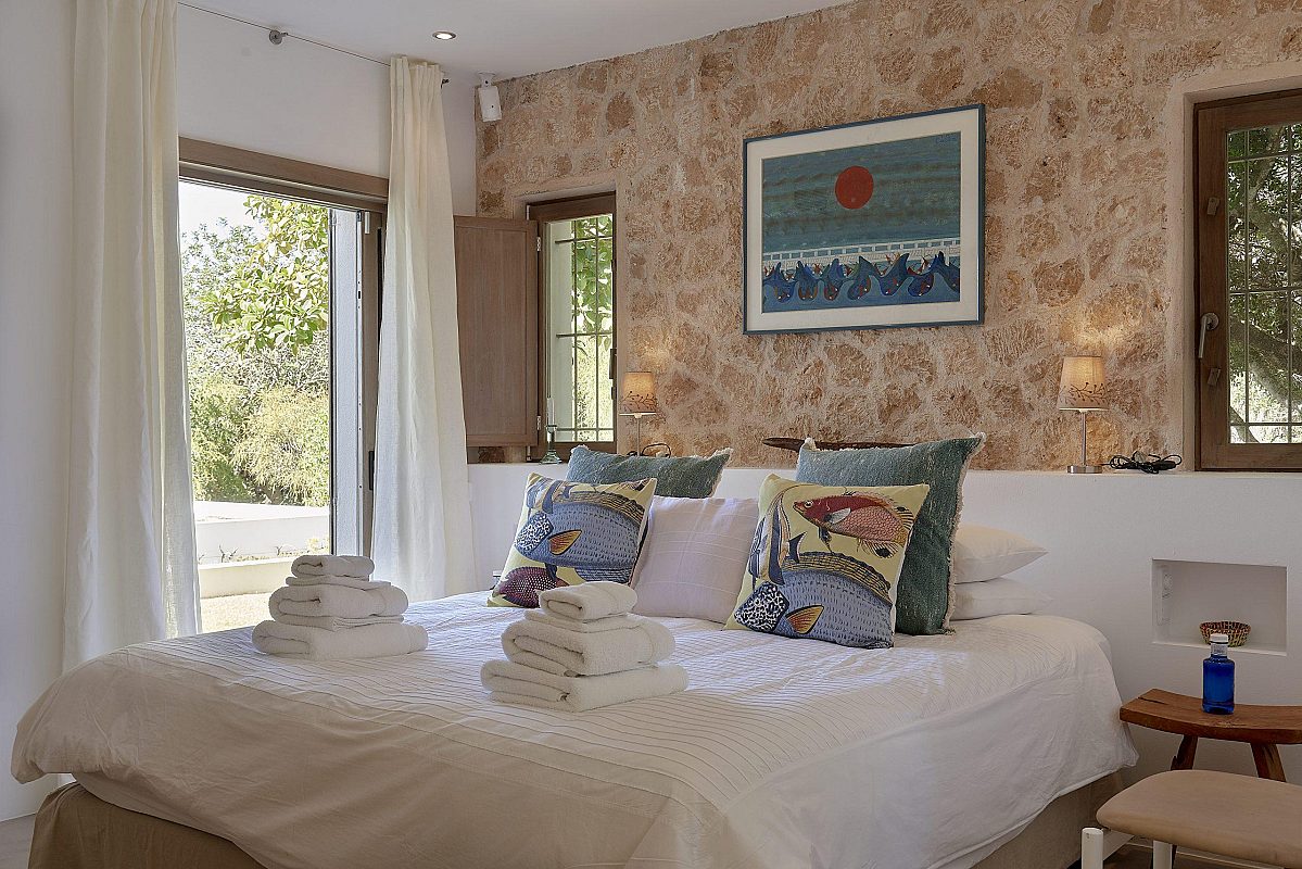 Villa familiar elegante y moderna en el monte con vista panorámica - 38