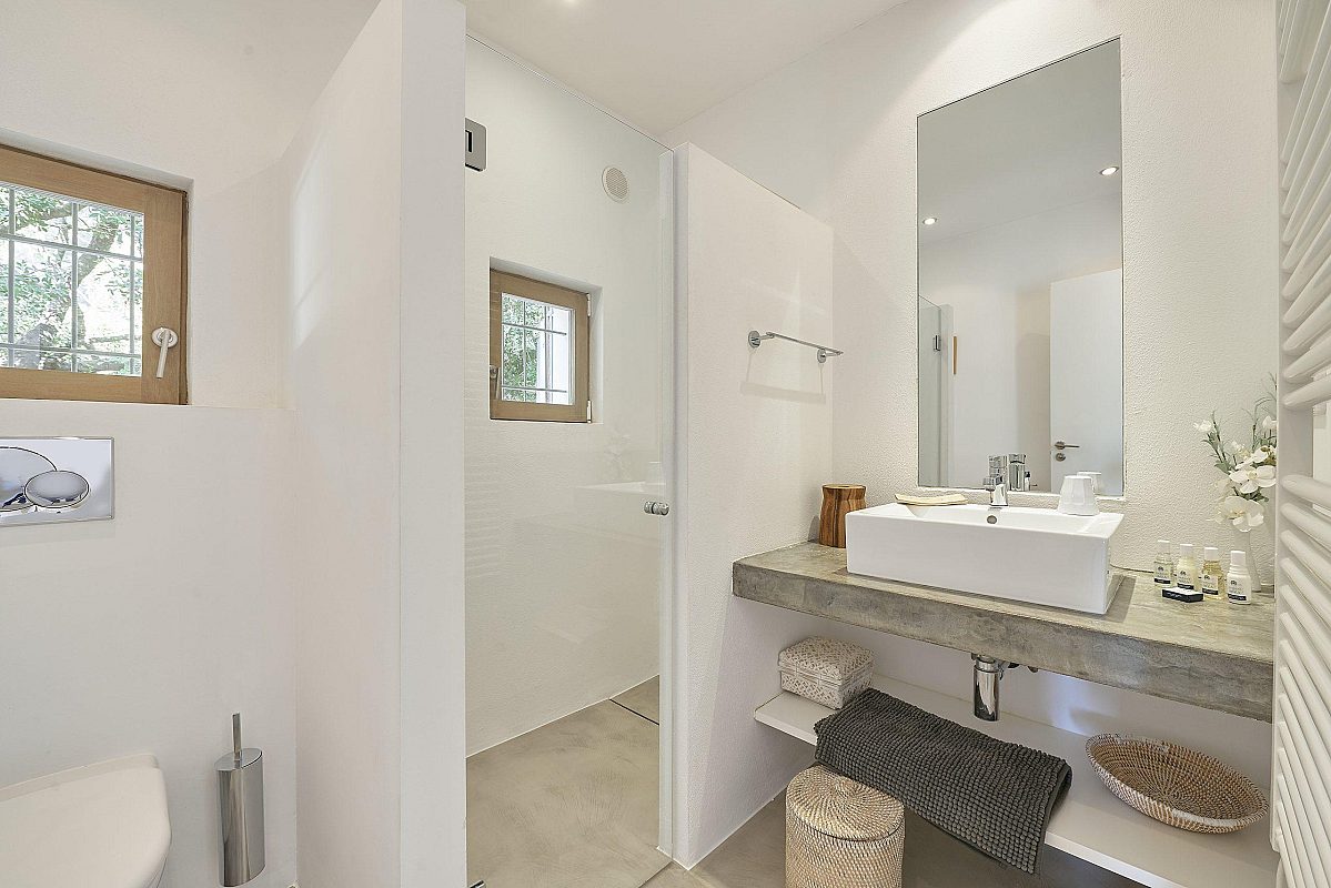 Villa familiar elegante y moderna en el monte con vista panorámica - 35