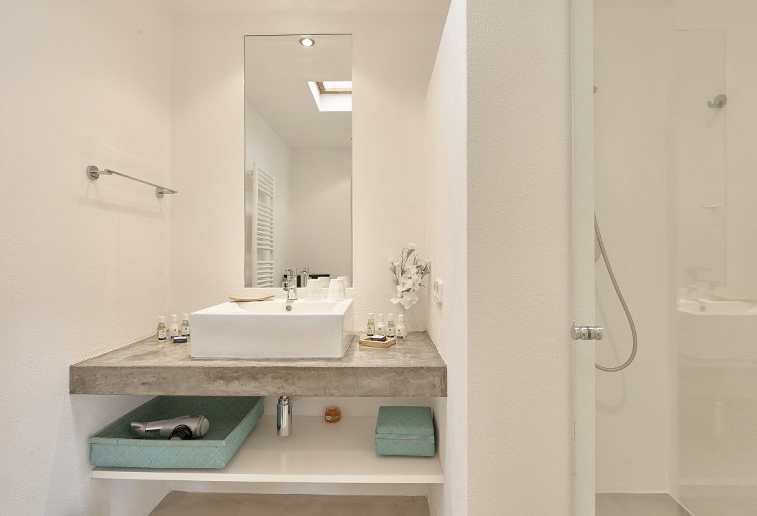 Villa familiar elegante y moderna en el monte con vista panorámica - 30