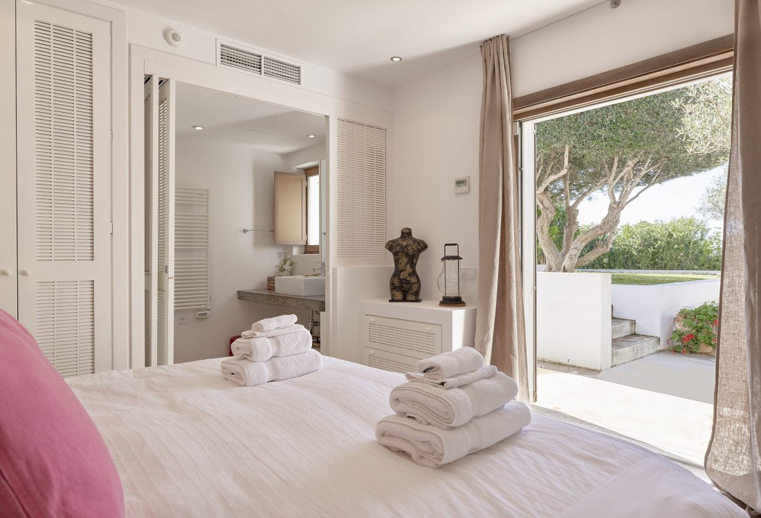 Villa familiar elegante y moderna en el monte con vista panorámica - 28