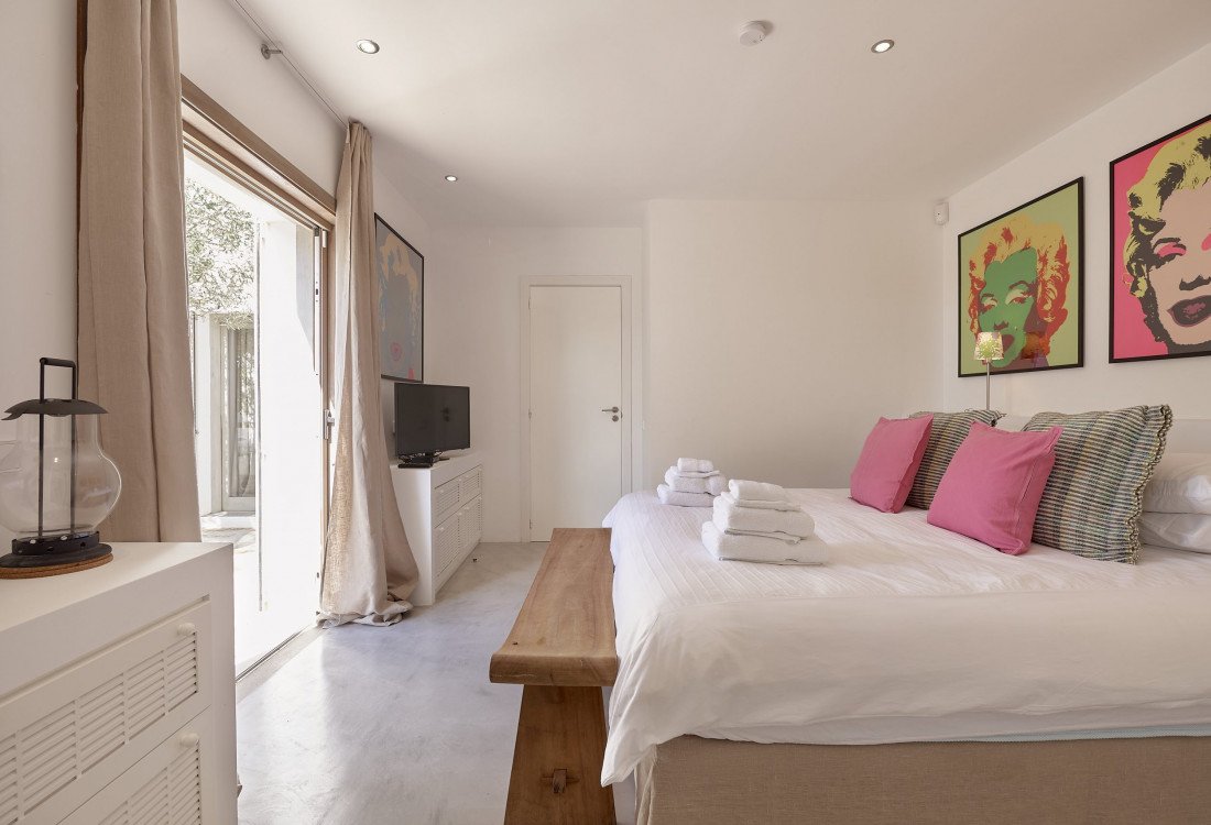 Villa familiar elegante y moderna en el monte con vista panorámica - 26