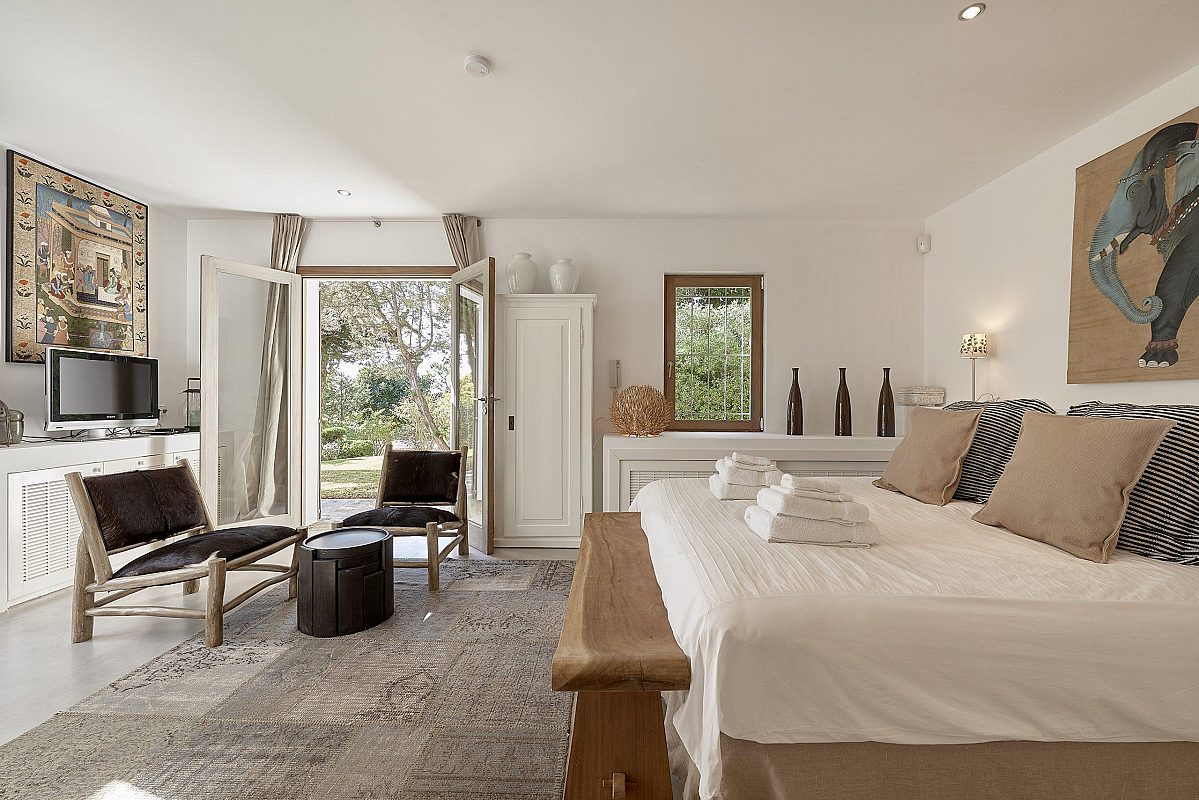 Villa familiar elegante y moderna en el monte con vista panorámica - 25