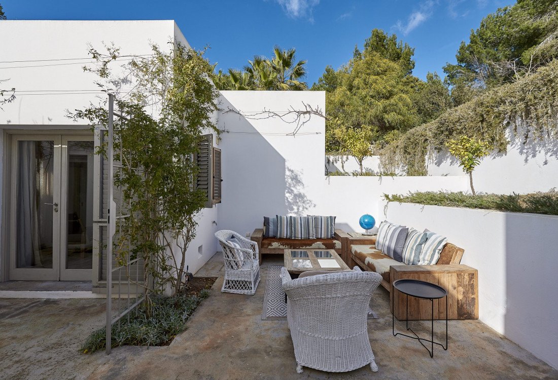 Villa familiar elegante y moderna en el monte con vista panorámica - 42