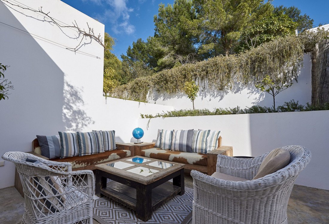 Villa familiar elegante y moderna en el monte con vista panorámica - 43