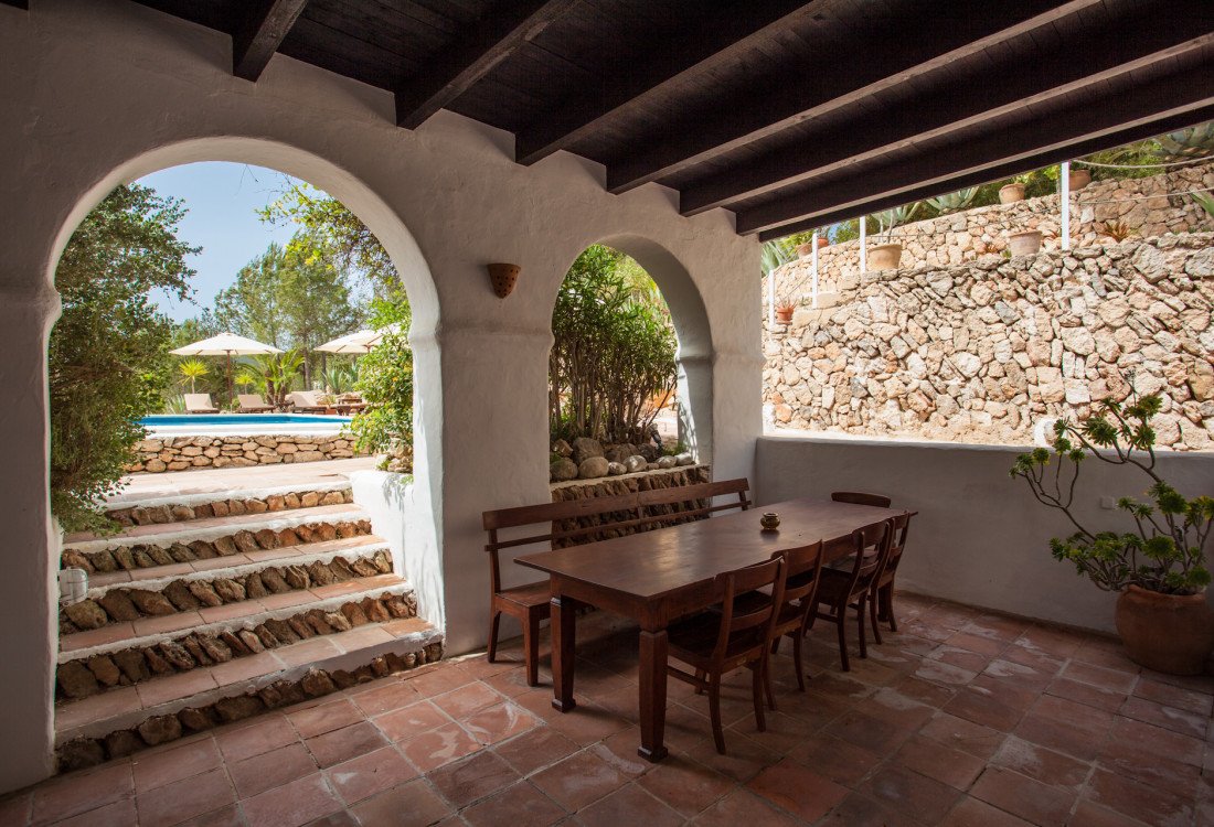 Finca ibicenca auténtica en una ubicación perfecta - 3
