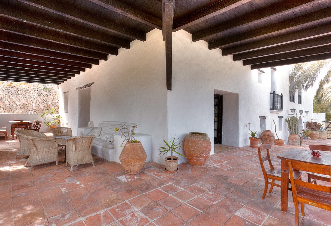 Finca ibicenca auténtica en una ubicación perfecta - 5